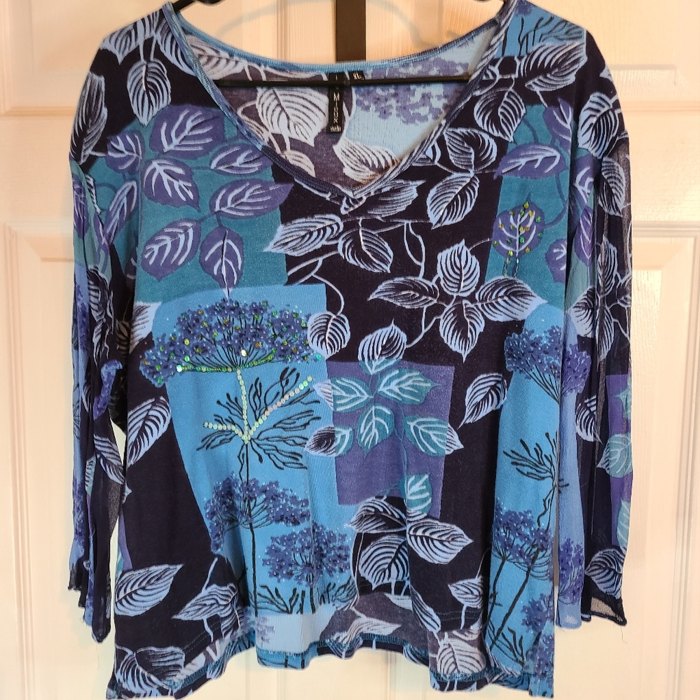 Le Mieux Studio Woman's Long Sleeve Blouse,  Size: XL, Color: Blue/Black w/ leaf